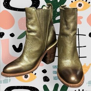 Talula de la Lune | Handmade Metallic Green Burnished Tip Heeled Ankle Boots